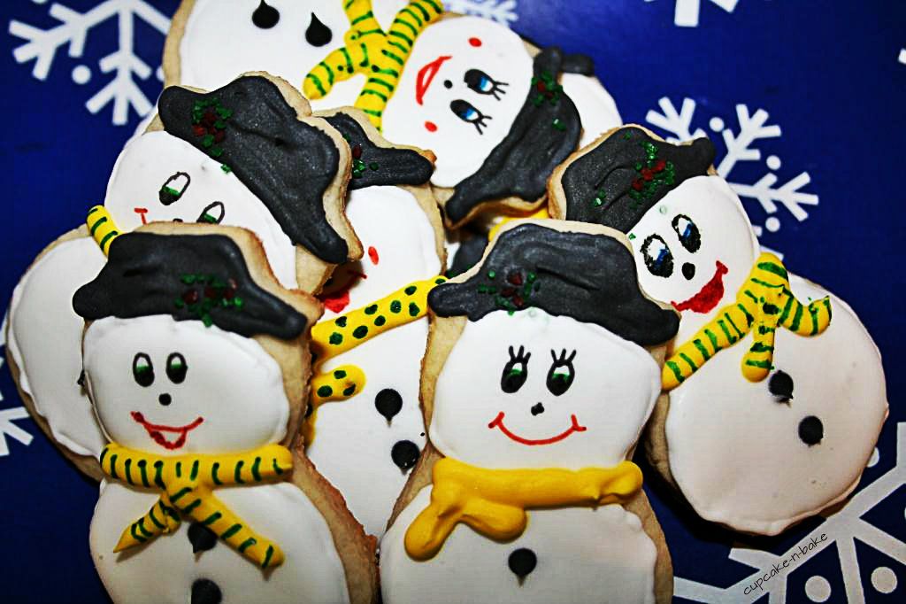 Snowman Cookies via @cupcake_n_bake #Christmas