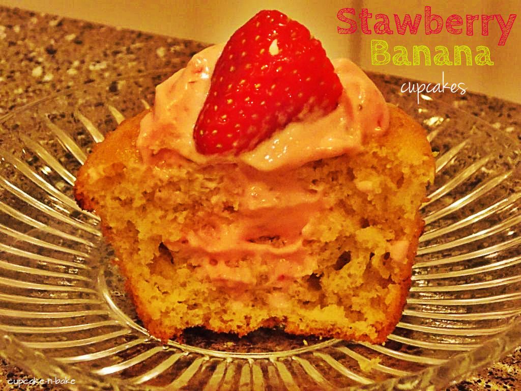 Stawberry Banana cupcakes by @cupcake_n_bake