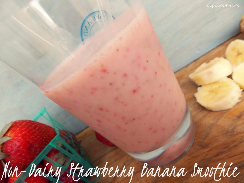  Non-Dairy Strawberry Banana Smoothie via @cupcake_n_bake