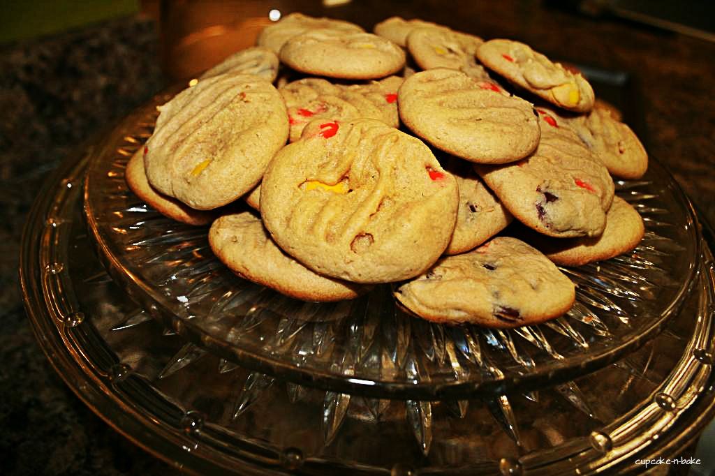 Reese's Pieces PB Cookies via @cupcake_n_bake