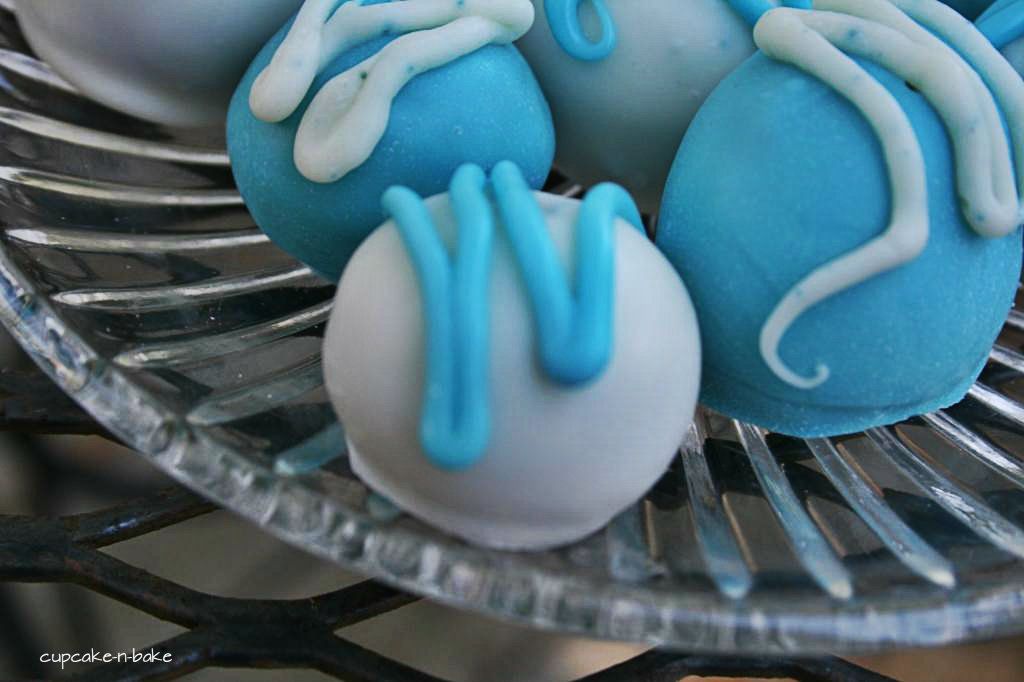 Blue Velvet Cake Balls via @cupcake_n_bake #babyshower