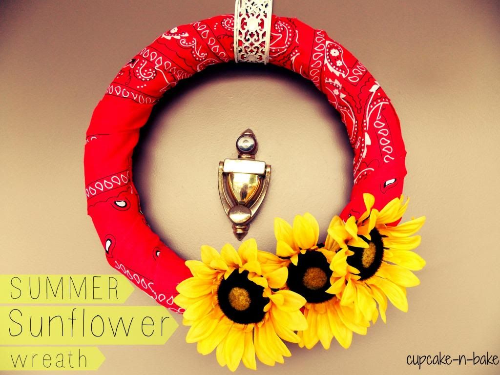  Summer Sunflower Wreath via @cupcake_n_bake #summer #diy