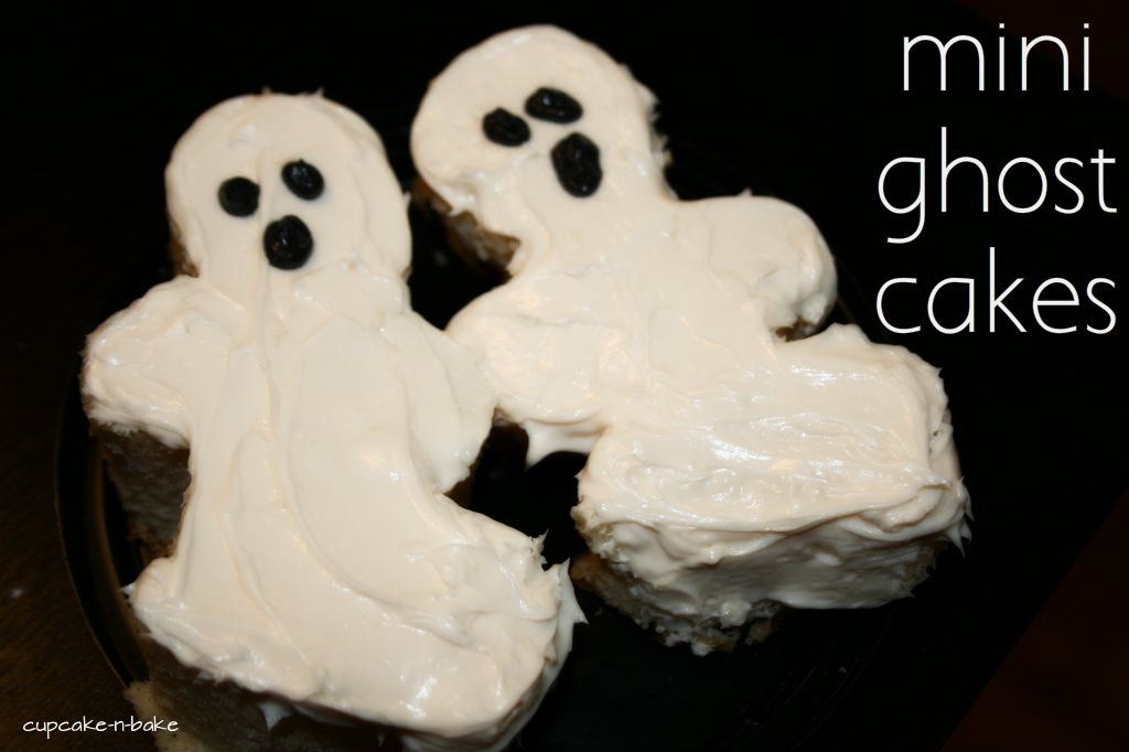 Mini Ghost Cakes