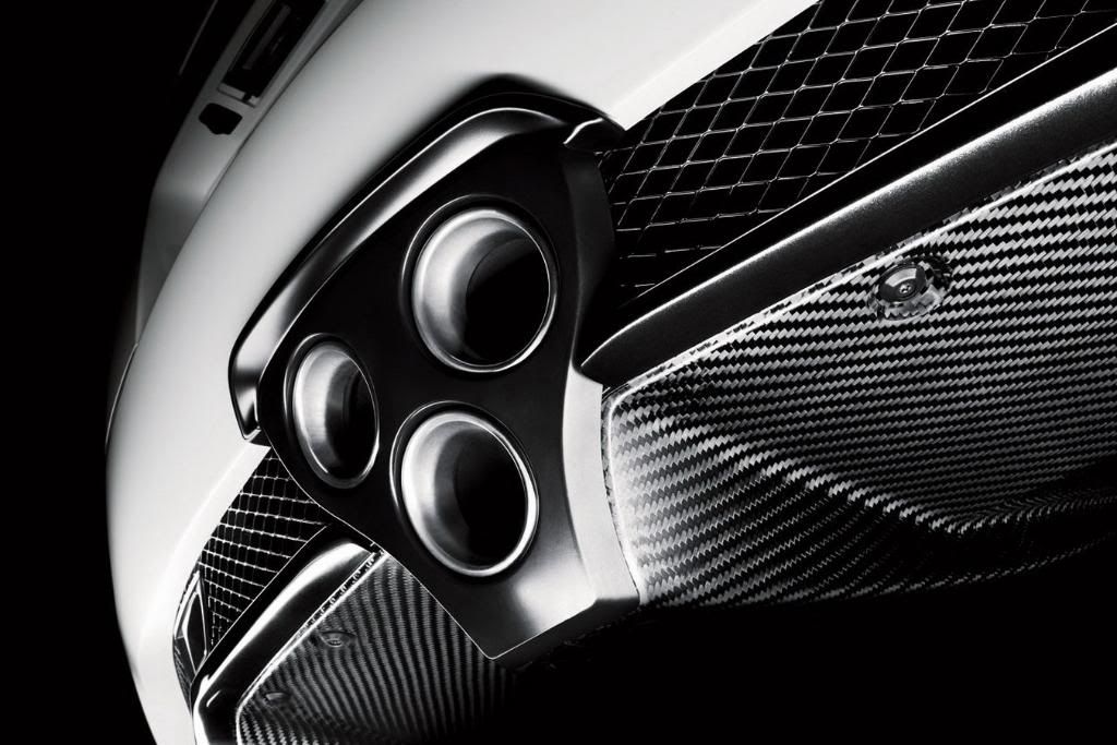 lexus-lf-a-128.jpg