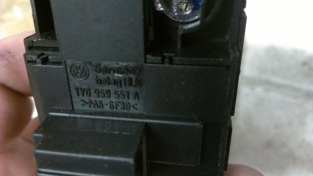 03 04 05 06 07 VW Beetle Gas and Trunk Hatch Release Switch 1Y0 959 551 A eBay