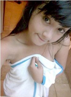 Foto Sexy Ririn Setyarini, Pembantu Impian, Putri Jago Sepong, Memek Sempit, Jilbab Ijo Toge, Abg Narsis, Cewek S3xy Tidur Buka Bh, Bugil Indo